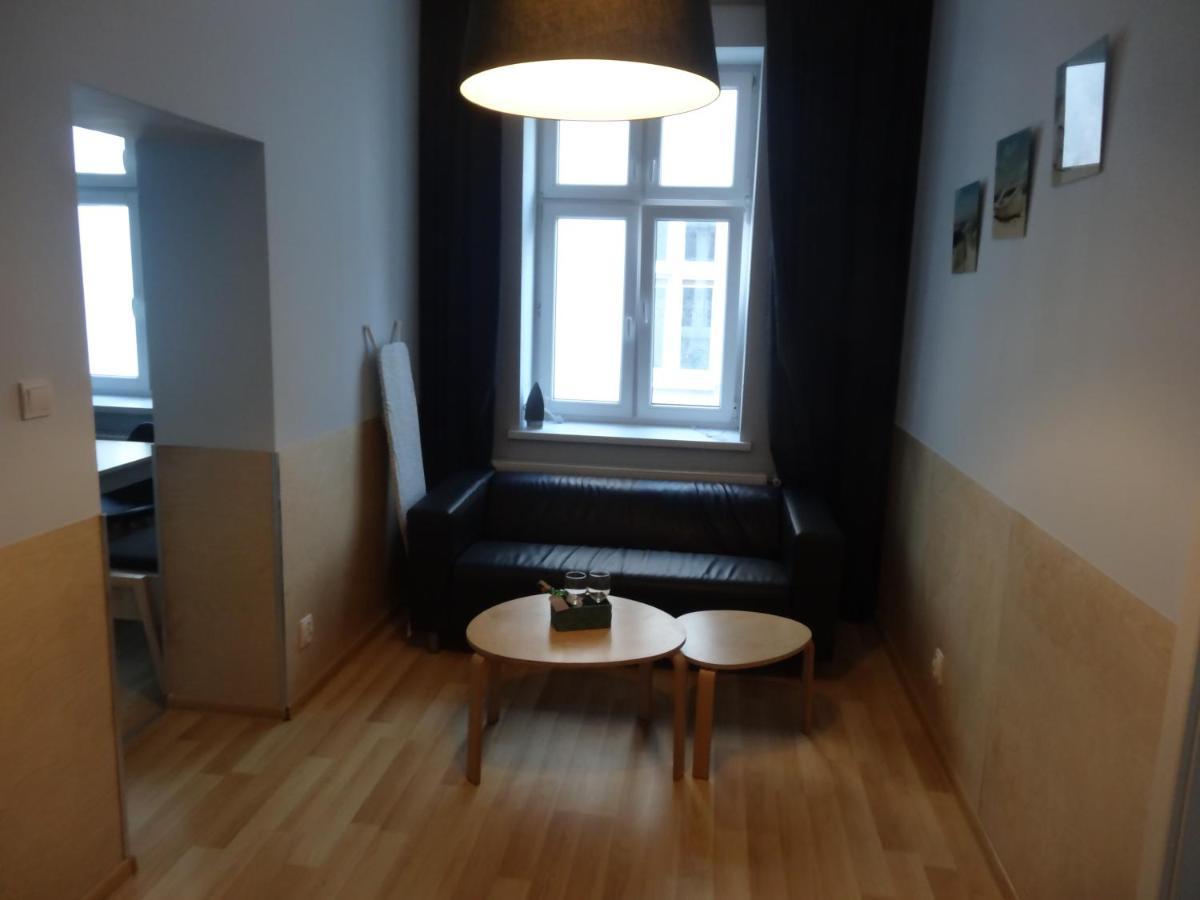 One More Night Apartment, Poznan Old Town Buitenkant foto