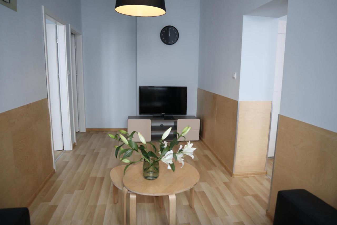 One More Night Apartment, Poznan Old Town Buitenkant foto