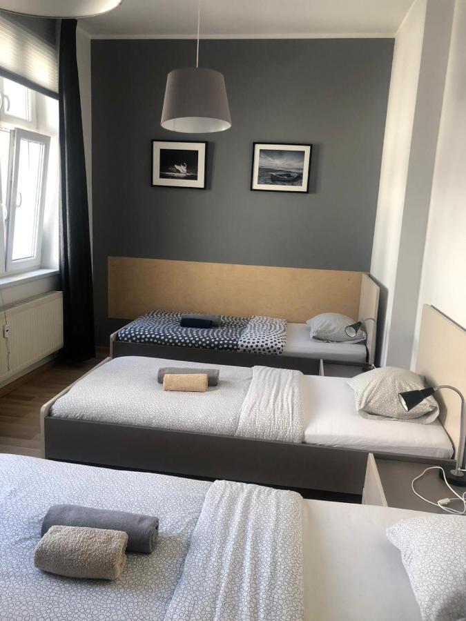 One More Night Apartment, Poznan Old Town Buitenkant foto